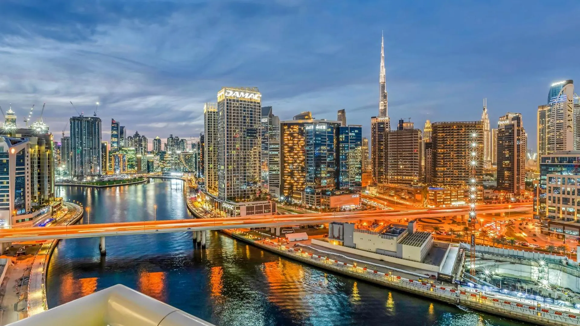 Above And Beyond - 1Bdr Apartment With Burj Khalifa Views - Mayfair Tower In Business Bay Dubaï Émirats arabes unis