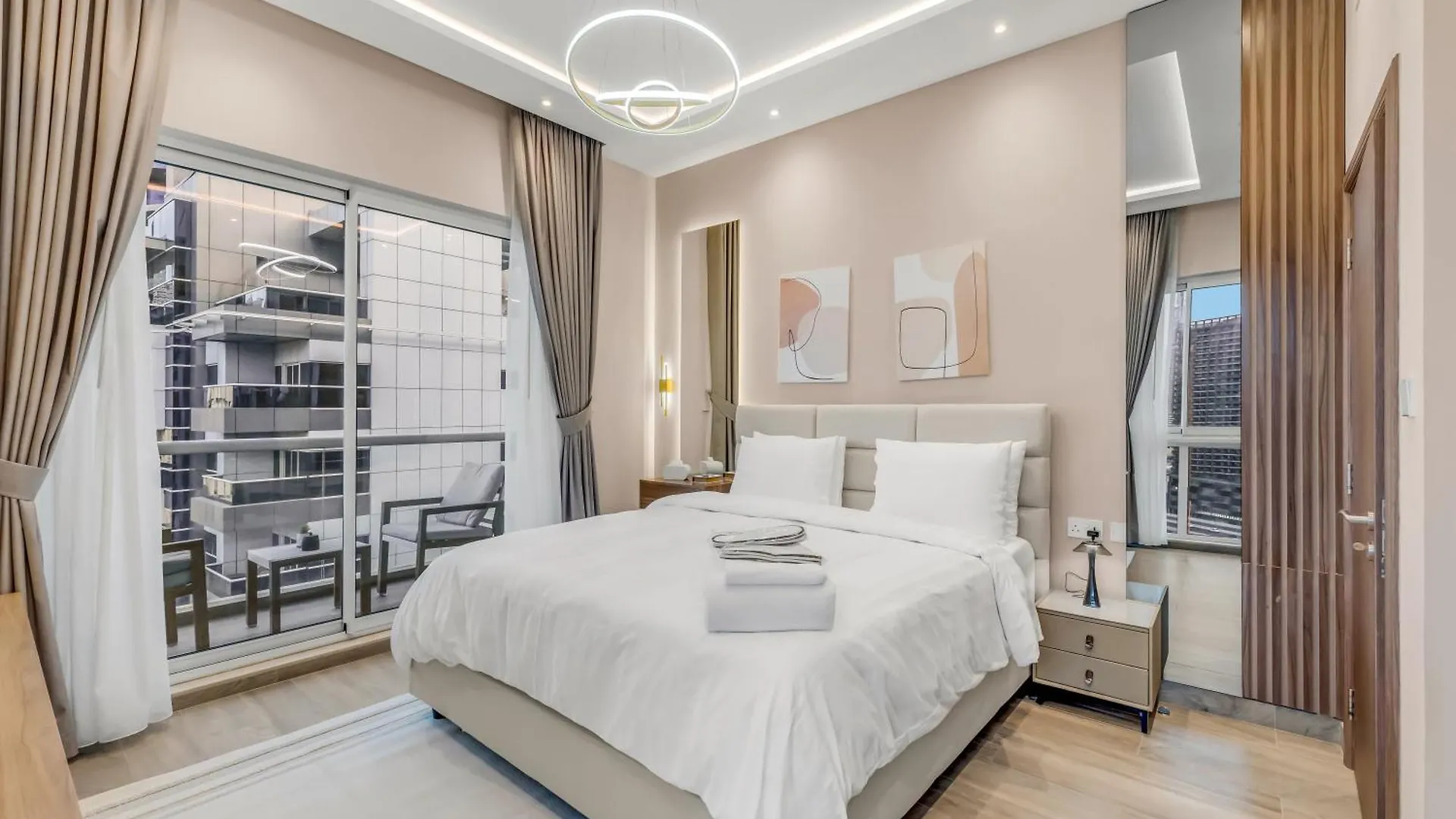 Above And Beyond - 1Bdr Apartment With Burj Khalifa Views - Mayfair Tower In Business Bay Dubai